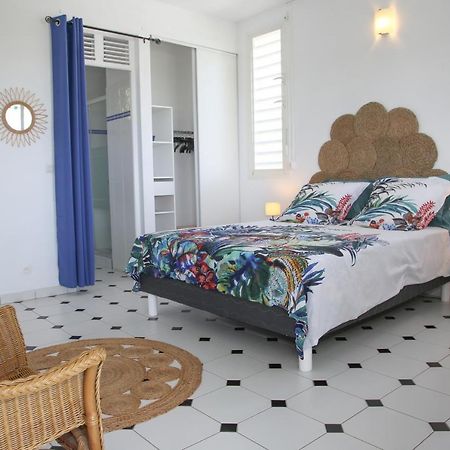 Villa Theo , Chambre D'Hotes , Petit Dejeuner, Table D'Hotes Sainte-Anne  Exterior photo